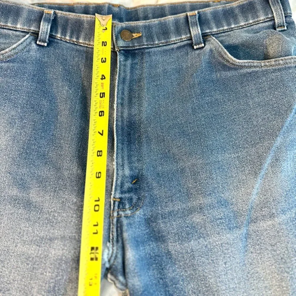 Levi’s 530 Black Tab Baggy Jeans Waist 42X24 inches